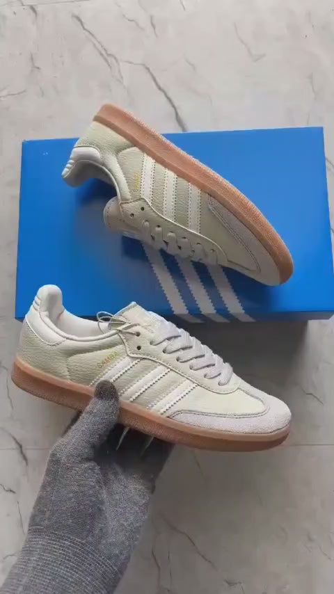 Adidas Samba OG "Aluminium Gum" Sneakers