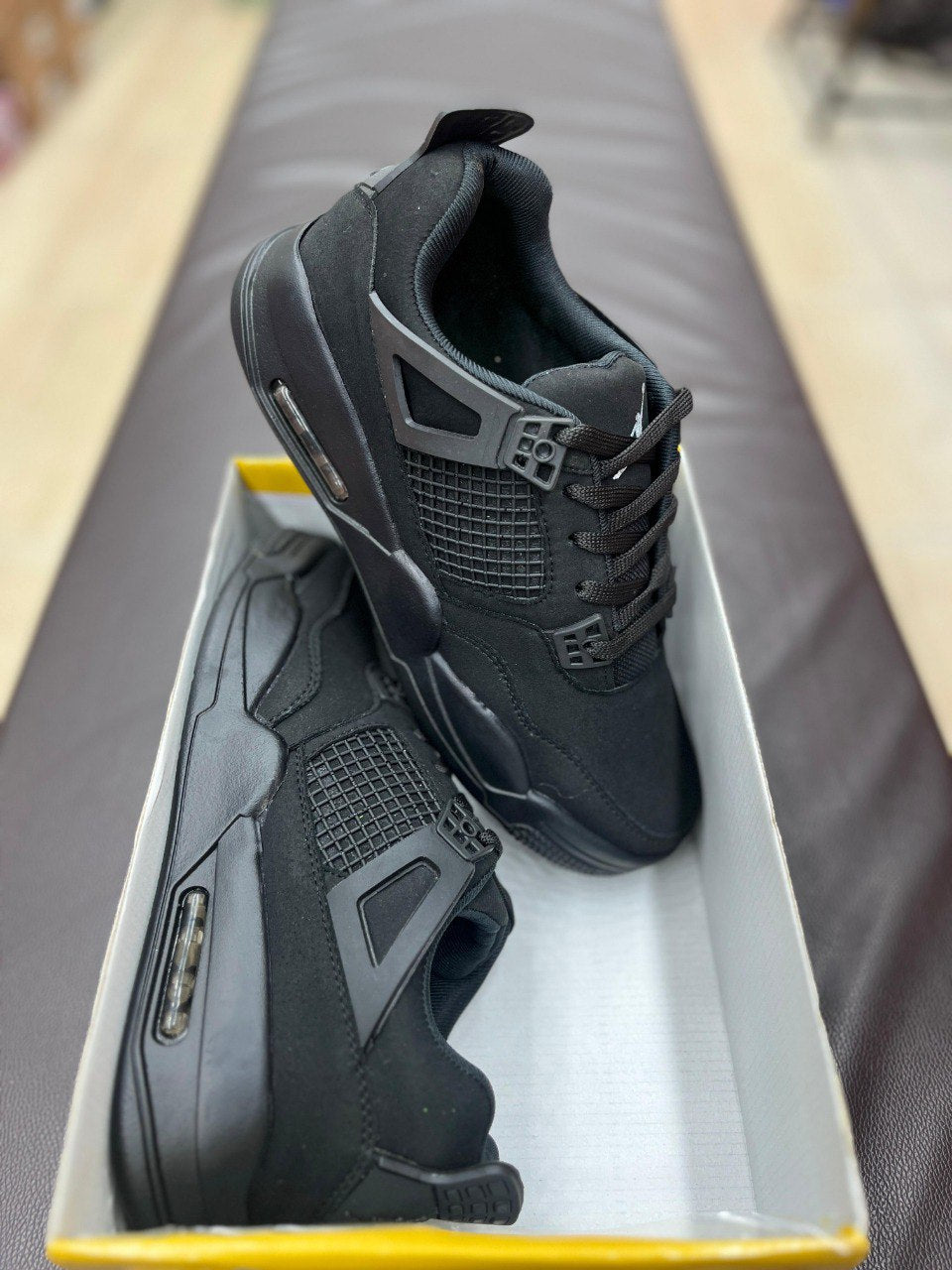 Nike SB x Air Jordan 4 Retro