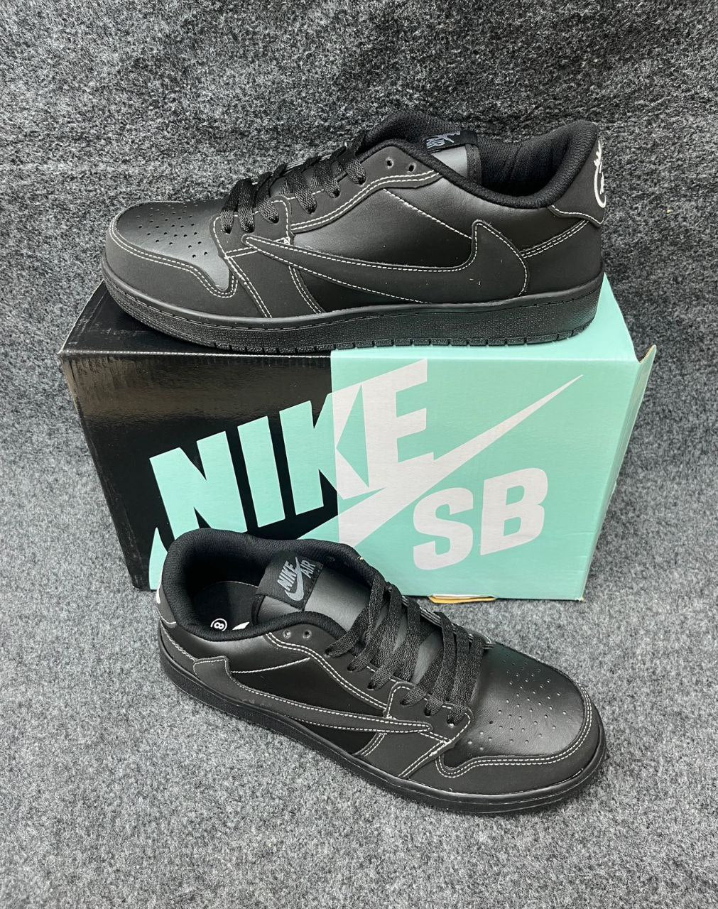 Nike Air Jordan 1 Low Travis Scott