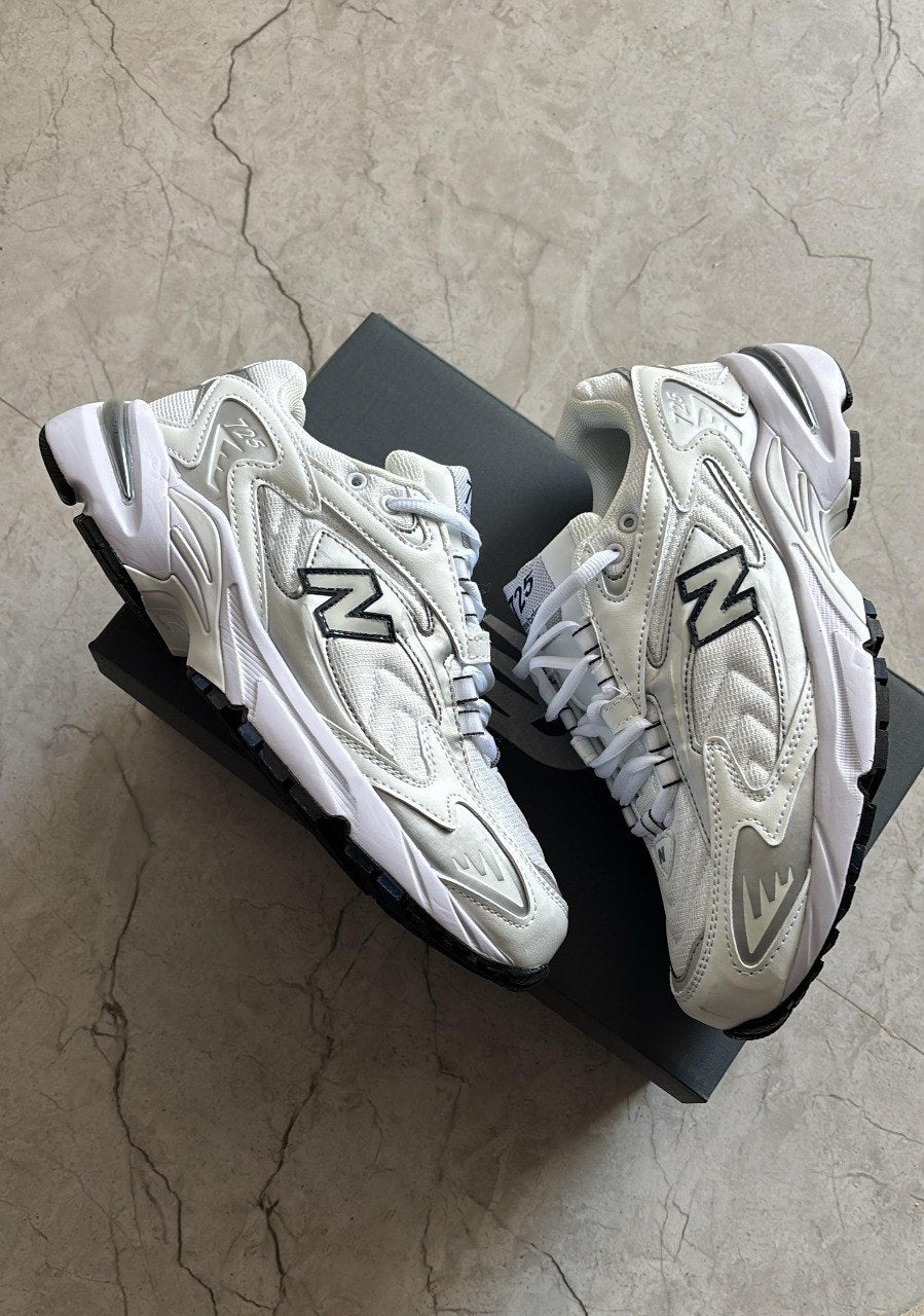 New Balance 725 Mesh & Suede Shoes