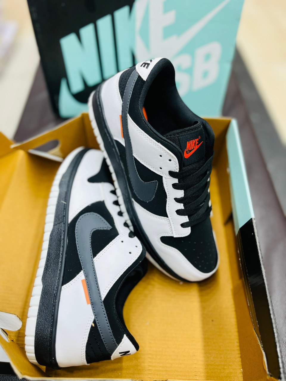 Nike SB x TIGHTBOOTH Dunk Low Pro 'Black and White' Sneaker