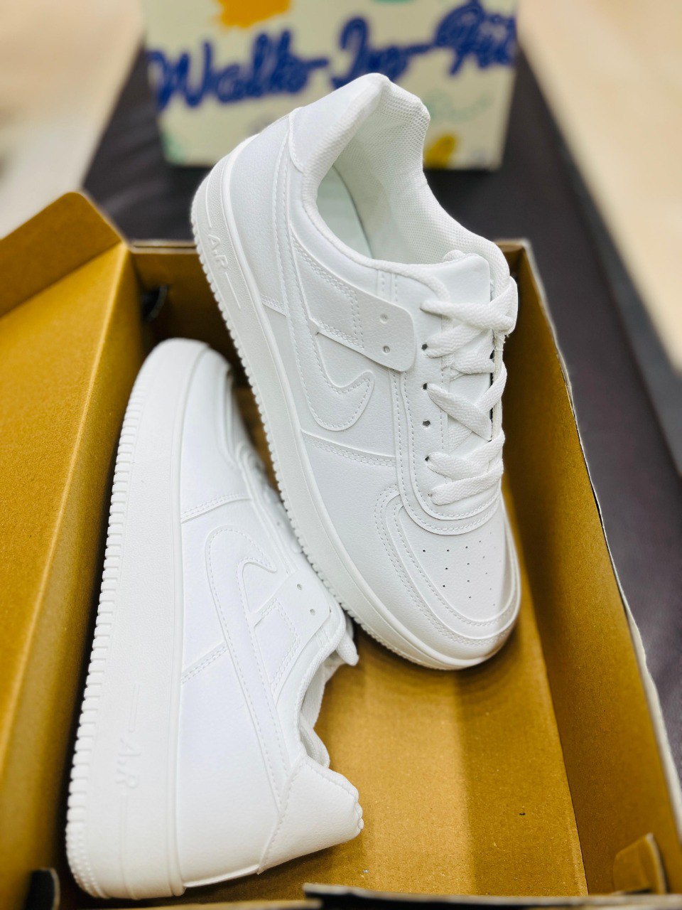 Nike White Casual Sneaker – Durable Faux Leather Design