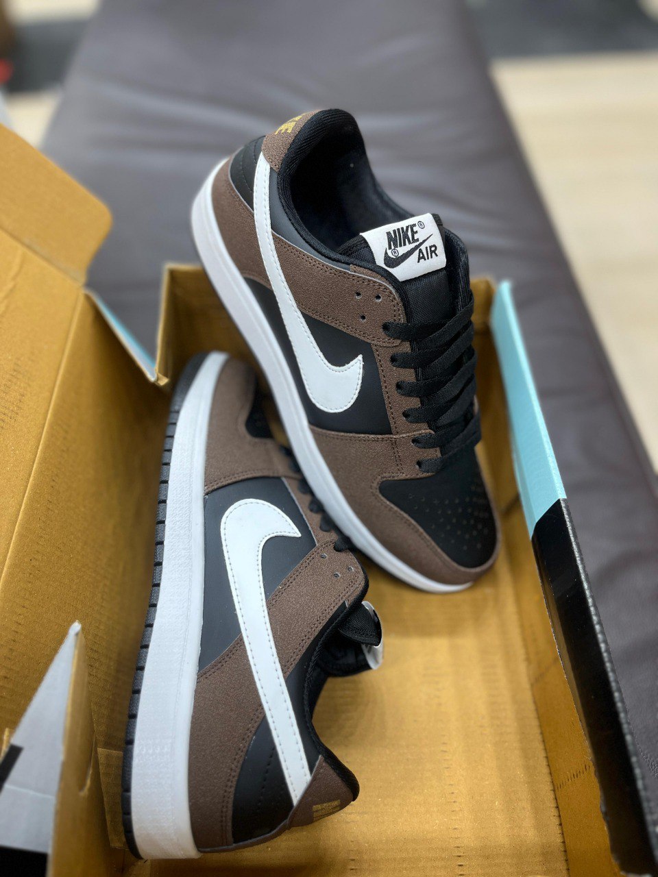 Nike Premium Low-Top Sneaker | Classic Style