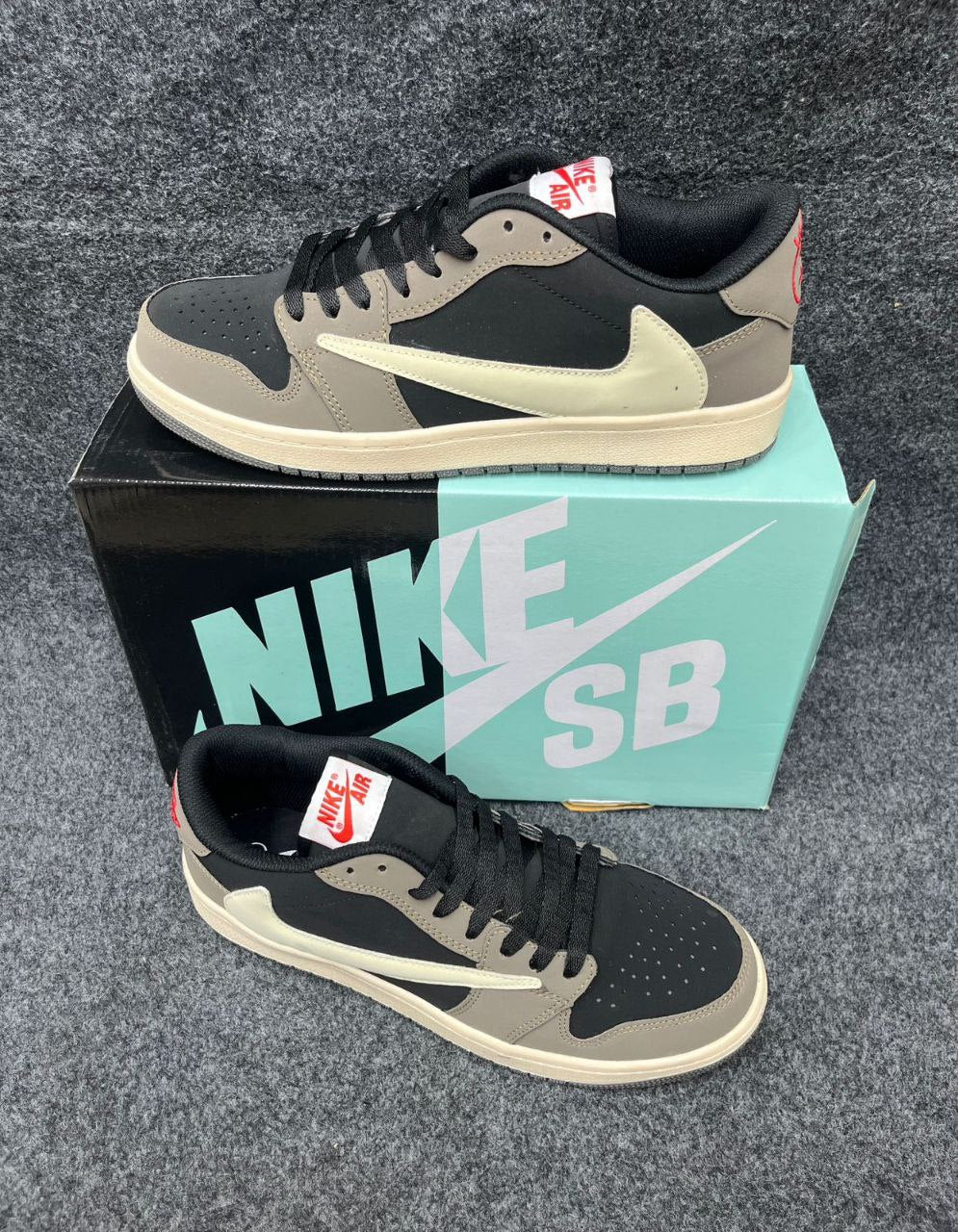 Nike Air Jordan 1 Low Travis Scott